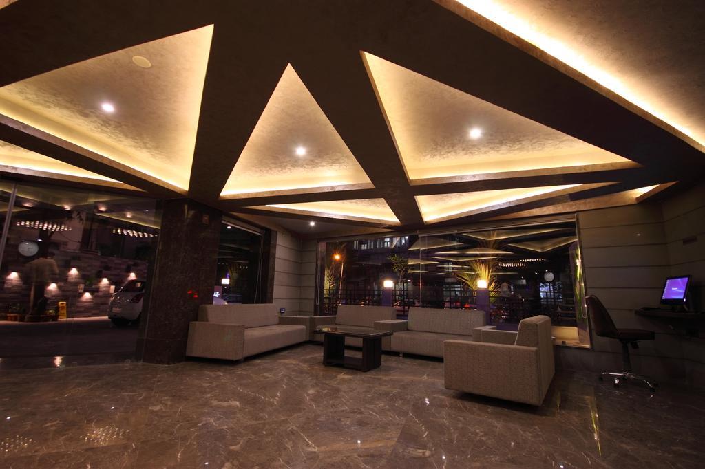 Hotel Bait Inn Ахмедабад Екстер'єр фото