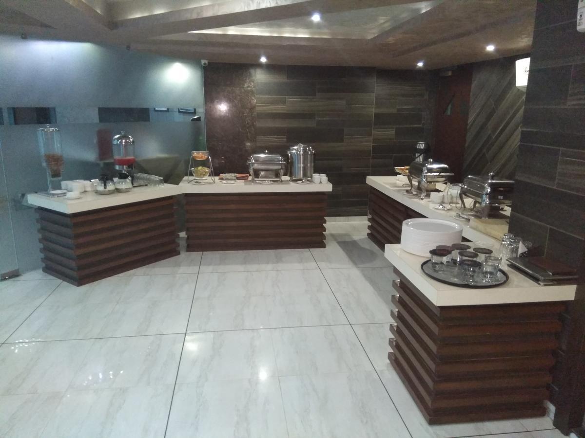 Hotel Bait Inn Ахмедабад Екстер'єр фото